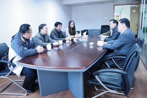 省國信擔(dān)保公司陳亮董事長一行來公司考察交流(圖1) 省國信擔(dān)保公司陳亮董事長一行來公司考察交流