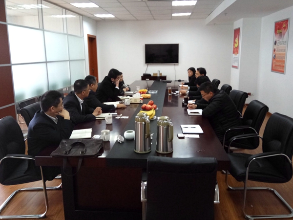 興業(yè)銀行南京分行領(lǐng)導(dǎo)來(lái)我司丹陽(yáng)分公司座談交流(圖1) QQ圖片20170302201536_副本.jpg