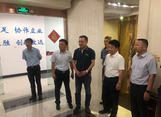 集團(tuán)黨委副書記吳建成蒞臨省擔(dān)?；窗卜止菊{(diào)研(圖1)